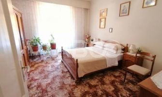 Apartament de vanzare la casa 2 camere zona Orasul de Jos Sibiu
