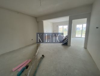 Apartament de vanzare la cheie 2 camere 54 mp parcare balcon Selimbar 