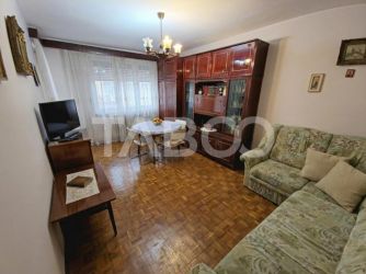 Apartament de vanzare mobilat utilat 60mp 3 camere zona Strand Sibiu