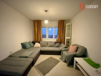 Apartament de vanzare semidecomandat cu 3 camere pe Gheorghe Lazar - V