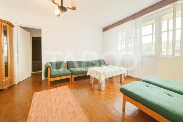 Apartament de vanzare zona Dioda cu 3 camere si balcon