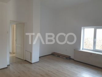 Apartament decomandat 2 camere 60 mpu curte parter Pianu de Jos Alba