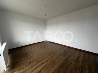 Apartament decomandat 2 camere balcon loc de parcare orientare sudica