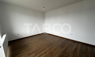 Apartament decomandat 2 camere balcon loc parcare orientare sudica