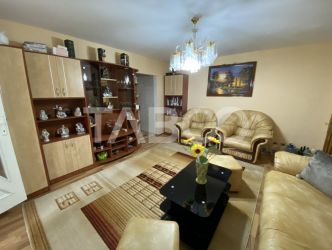 Apartament decomandat 3 camere 60 mpu mobilat etaj 3 Cetate Alba Iulia