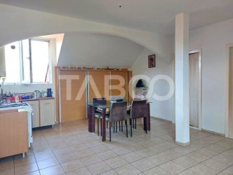 Apartament decomandat 3 camere zona centrala  Pret Avantajos Cisnadie 