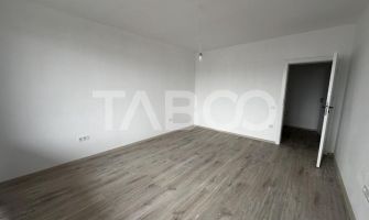 Apartament decomandat 52mpu de vanzare 2 camere 2 logii loc parcare