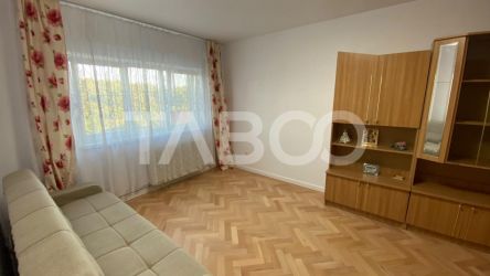 Apartament decomandat de inchiriat 2 camere 56 mpu si balcon 6 mp 