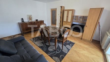Apartament decomandat de inchiriat Terezian 2 camere etaj intermediar