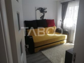 Apartament decomandat de vanzare 2 camere cu balcon si pivnita