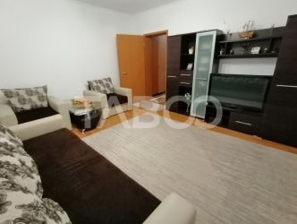 Apartament decomandat de vanzare 2 camere parcare etajul 1 Siretului