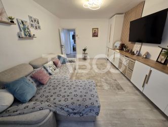 Apartament decomandat de vanzare mobilat pivnita Vasile Aaron Sibiu 