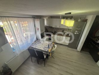 Apartament decomandat vanzare 2 camere 76 mp zona Tiglari