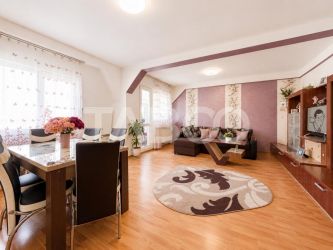 Apartament foarte spatios 3 camere balcon zona Cedonia intabulat