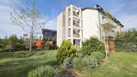 Apartament intim in bloc elegant cu gradina - Sisesti 59