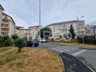 Apartament izolat la mansarda 3 camere 65 mp balcon Turnisor