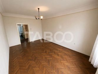 Apartament la casa 150mp utili + gradina 300mp zona Piata Cluj