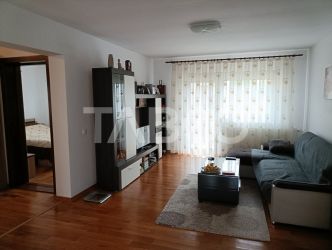 Apartament la casa 3 camere 67mp utili mobilat utilat curte Sebes Alba