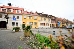 Apartament la casa 4 camere 2 bai de inchiriat Sibiu Centrul Istoric