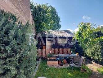 Apartament la curte 3 camere 59 mp pivnita gradina 60 mp Cisnadie