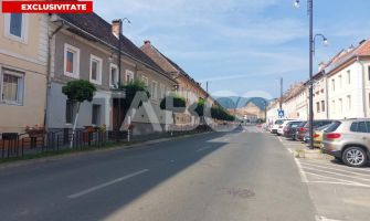 Apartament la curte 35mp 2 camere pivnita gradina str Magurii Cisnadie