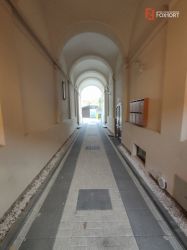 Apartament la curte cu 109 mp teren zona Bracoveanu - ID V4313