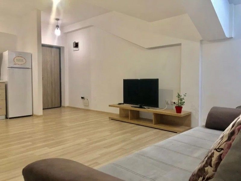 Apartament nou de inchiriat, 2 camere Semidecomandat  Tatarasi -3
