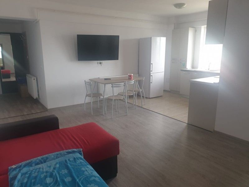 Apartament nou de inchiriat, 3 camere Semidecomandat  Popas Pacurari -3