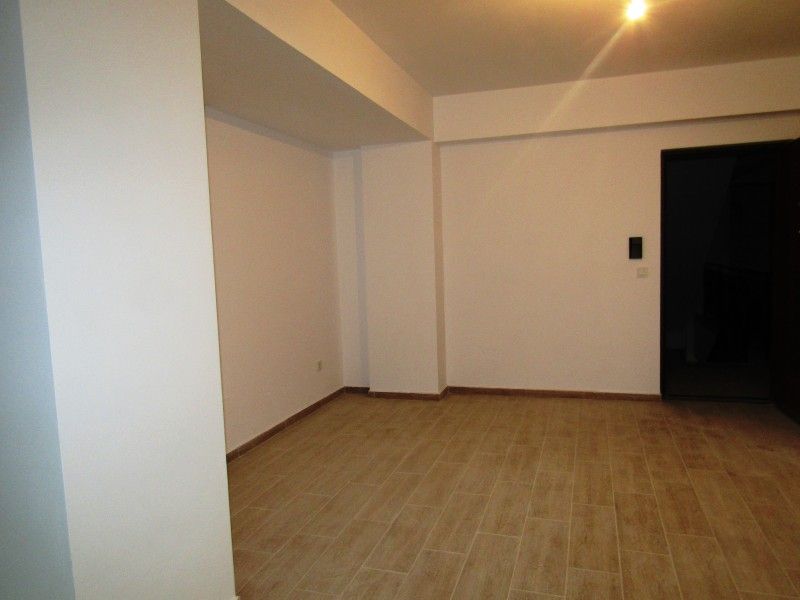 Apartament nou de vanzare, 3 camere Decomandat  CUG -7