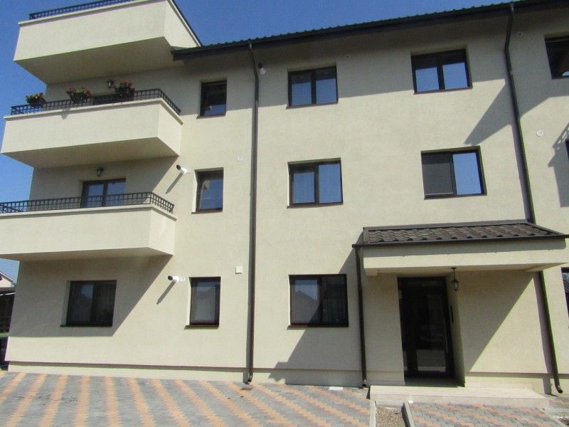Apartament nou de vanzare, 3 camere Decomandat  Valea Lupului -1