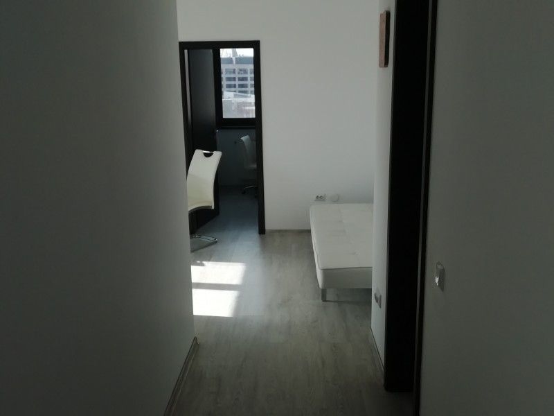 Apartament nou de vanzare, 3 camere Semidecomandat  Centru Civic -10