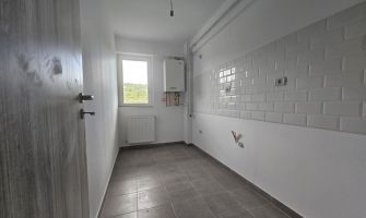 Apartament nou de vanzare, o camera Decomandat  Bucium 