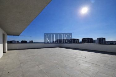 Apartament Penthouse de vanzare Sibiu 4 camere 2 bai terasa 71mp Sibiu