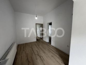 Apartament renovat la casa cu 3 camere 60 mpu pivnita Piata Cluj Sibiu