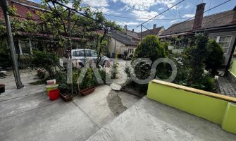 Apartament renovat la casa cu 3 camere 60 mpu pivnita Piata Cluj Sibiu