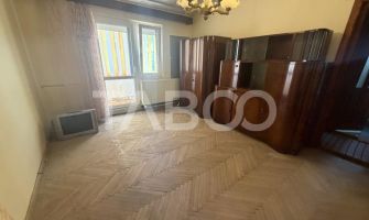Apartament semidecomandat 37mpu 2 camere boxa la subsol balcon Parcare