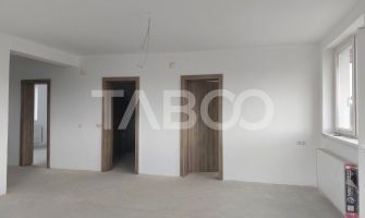 Apartament spatios bloc nou 3 camere  96 mp zona linistita in Cisnadie