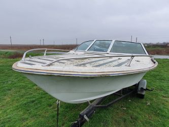 Barca marca Rosoma TIP AMF Crestliner 775 - licitatie publica