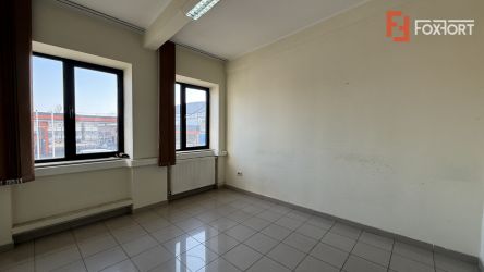 Birou de inchiriat 12 mp, etaj 1, zona Lipovei