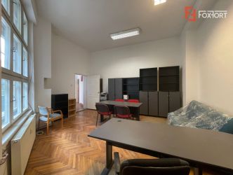 Birou  de inchiriat ultracentral Arad – gata pentru activitate