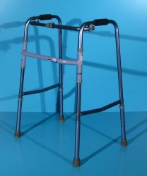 Cadru pentru mers din aluminiu - Invacare