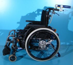 Carucior electric pliabil invalizi AAT V-Max / Sopur