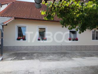 Casa 109 mp 4 camere pivnita terasa loc parcare curte comuna Cisnadie