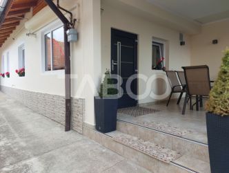 Casa 109 mp 4 camere pivnita terasa loc parcare curte comuna Cisnadie