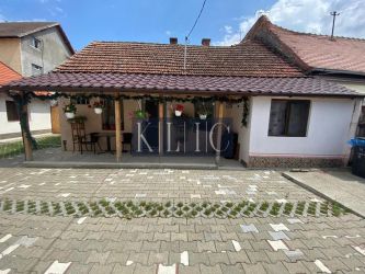 Casa 2 dormitoare 80mpu gradina delimitata 100mp zona Centrala Sibiu