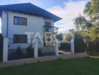 Casa 200 mpu 4 camere curte si gradina zona linistita Talmaciu