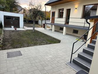 Casa 3 camere 100 mp - Brasov / Centru Civic  / Saturn / Calea Bucures