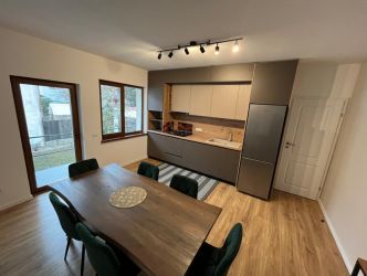 Casa 3 camere 100 mp - Brasov / Centru Civic  / Saturn / Calea Bucures