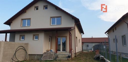 Casa 3 camere de vanzare Mosnita Veche - ID V295