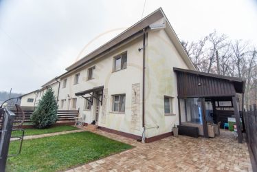 Casa 4 camere langa padure - mobilata si utilata complet - 